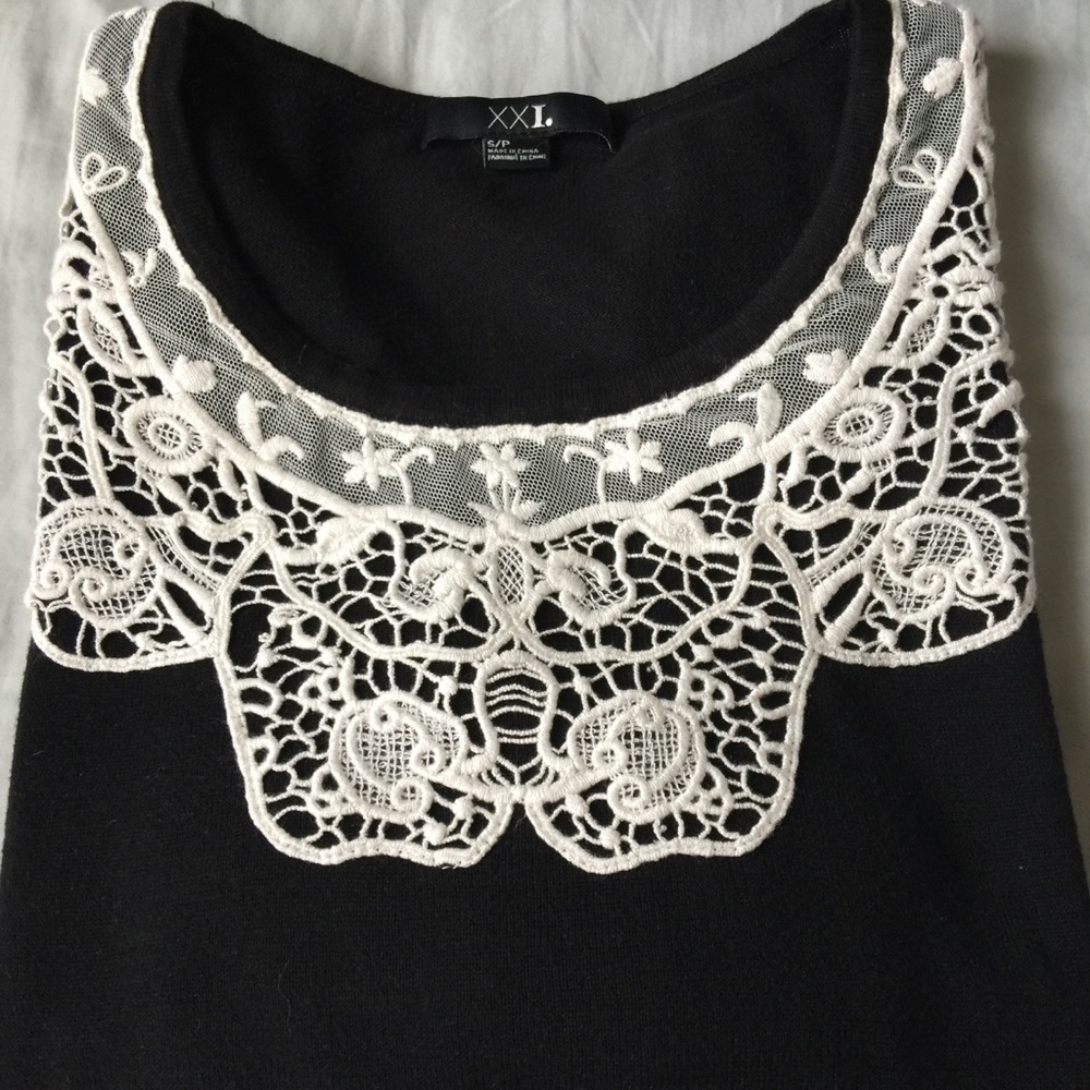 Forever21 100% cotton crochet black sweater - Picture 7 of 8